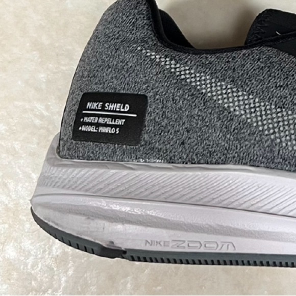 Nike Winflow 5 Zoom Utility Running Shoes - Picture 8 of 9